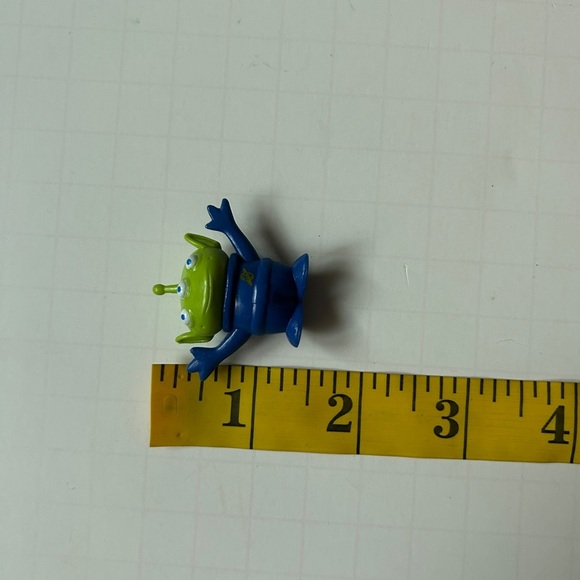 Disney/Pixar Toy Story Little Green Alien Claw Desk Decor - Picture 8 of 8